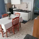 Rossella's شقة