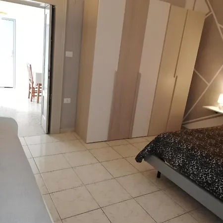 Rossella's بيشيلي